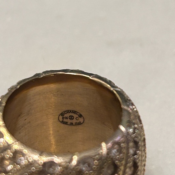 Chanel Ring - Yellow Gold with Gradient Stones - Picture 3 of 4